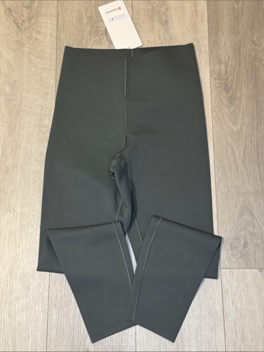 lululemon athletica Glow Up SHR Tight 25” NWT